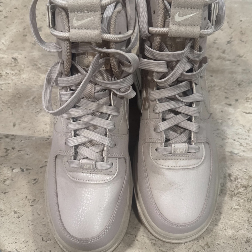 Nike Air Force 1 High Utility 2.0 Fossil Stone Pearl Women’s Sz 8